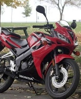 Honda CBR 125 - legendarny ścigacz w wersji mini