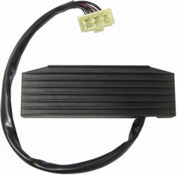 Regulator napięcia Suzuki DR 650 VS 600 800 1400 Intruder