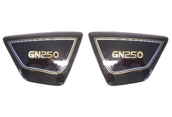 Panele boczne Suzuki GN 250 85-99